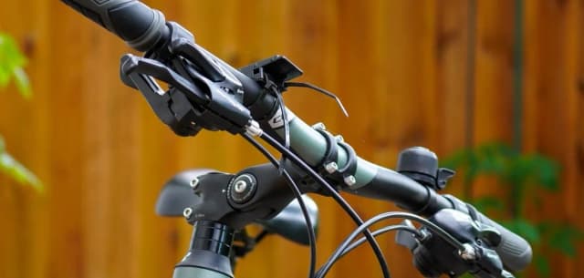 Jak obniżyć kierownice w rowerze i poprawić komfort jazdy Jak obniżyć kierownice w rowerze i poprawić komfort jazdy