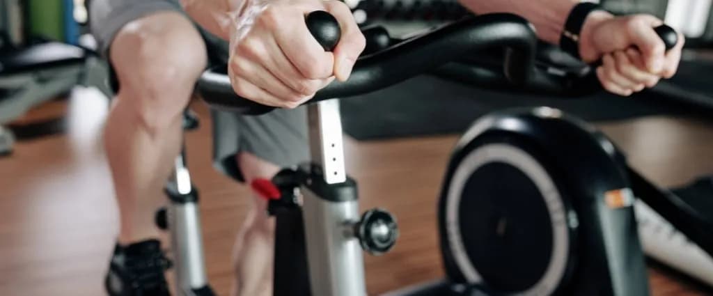 Rower stacjonarny jaki wybrać – uniknij najczęstszych błędów przy zakupie Rower stacjonarny jaki wybrać – uniknij najczęstszych błędów przy zakupie